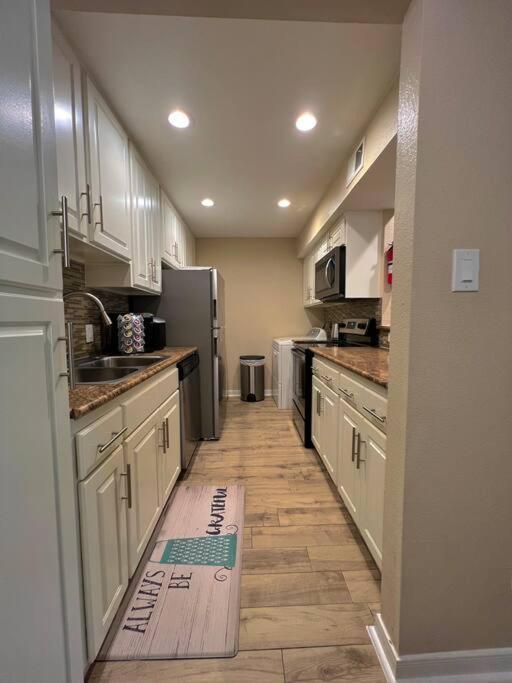 Beautiful/Spacious 2 Bedroom Houston Near Galleria Eksteriør bilde